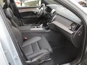 Volvo XC90 thumbnail 34