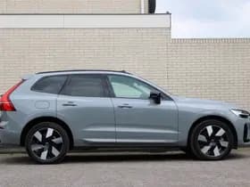 Volvo XC60 thumbnail 2