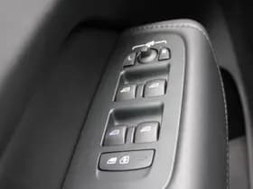 Volvo XC60 thumbnail 34