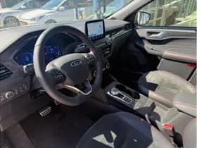 Ford Kuga thumbnail 2