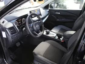 Nissan Qashqai thumbnail 8