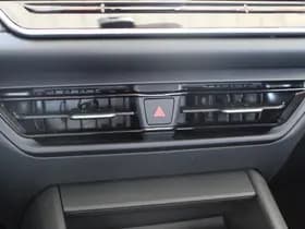 Volkswagen Tiguan thumbnail 40