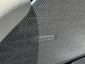 Land Rover Range Rover Velar 2.0 250PK AWD R-DYNAMIC BLACK PACK SE thumbnail 19