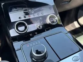 Land Rover Range Rover Velar 2.0 250PK AWD R-DYNAMIC BLACK PACK SE thumbnail 25