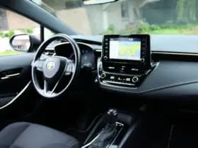 Toyota Corolla 1.8 HYBRID AUT. DYNAMIC thumbnail 11