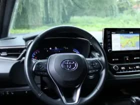 Toyota Corolla 1.8 HYBRID AUT. DYNAMIC thumbnail 15