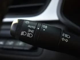 Renault Captur 1.0 TCe LIMITED thumbnail 20