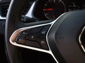 Renault Captur 1.0 TCe LIMITED thumbnail 22