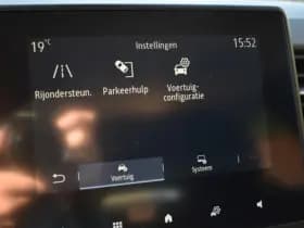 Renault Captur 1.0 TCe LIMITED thumbnail 31