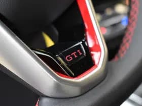 Volkswagen Polo 2.0 TSI GTI TSI 210PK DSG GTI-SPORT thumbnail 32