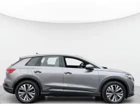 Audi Q4 e-tron thumbnail 5