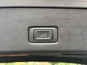 Audi Q4 e-tron thumbnail 8