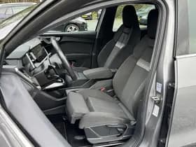 Audi Q4 e-tron thumbnail 9