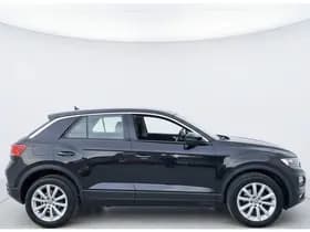 Volkswagen T-Roc thumbnail 7