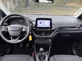 Ford Fiesta 1.0 EcoBoost Hybrid TITANIUM thumbnail 2