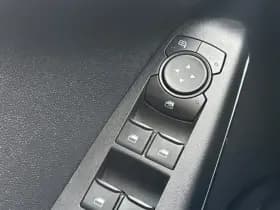 Ford Fiesta 1.0 EcoBoost Hybrid TITANIUM thumbnail 18