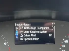 Ford Fiesta 1.0 EcoBoost Hybrid TITANIUM thumbnail 27