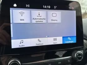 Ford Fiesta 1.0 EcoBoost Hybrid TITANIUM thumbnail 33