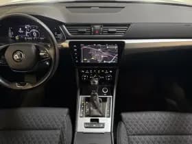 ŠKODA Superb Combi iV 218PK DSG HYBRID BUSINESS thumbnail 2