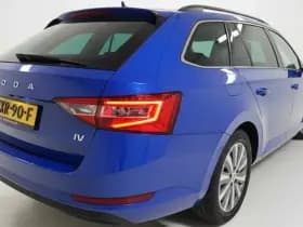 ŠKODA Superb Combi iV 218PK DSG HYBRID BUSINESS thumbnail 3