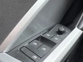 Audi Q3 Sportback 45 TFSI e 245PK BUSINESS EDITION thumbnail 17