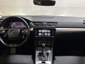 ŠKODA Superb Combi iV 218PK DSG HYBRID BUSINESS thumbnail 2