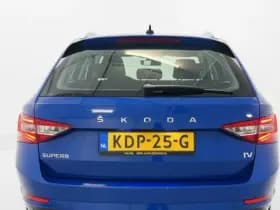 ŠKODA Superb Combi iV 218PK DSG HYBRID BUSINESS thumbnail 5