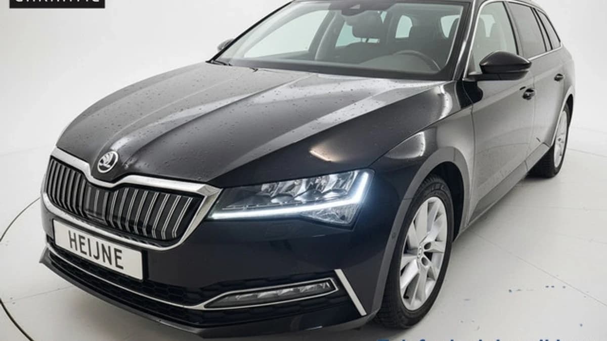 ŠKODA Superb Combi iV 218PK DSG HYBRID BUSINESS — foto 1