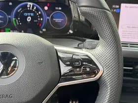 Volkswagen Golf thumbnail 28