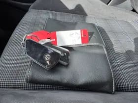 Volkswagen Golf thumbnail 46