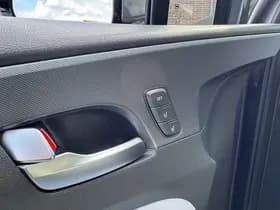 Hyundai Santa Fe thumbnail 16