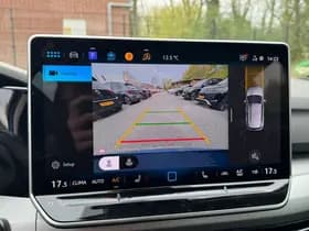 Volkswagen Golf thumbnail 30