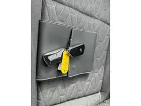 Volkswagen Golf thumbnail 35