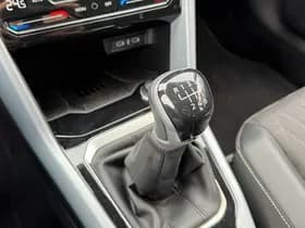 Volkswagen T-Roc thumbnail 17