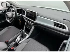 Volkswagen T-Roc thumbnail 9