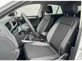 Volkswagen T-Roc thumbnail 10