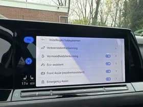 Volkswagen Golf thumbnail 36