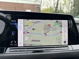 Volkswagen Golf thumbnail 39