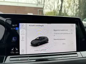 Volkswagen Golf thumbnail 44