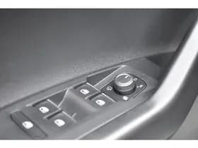 Volkswagen Polo thumbnail 55