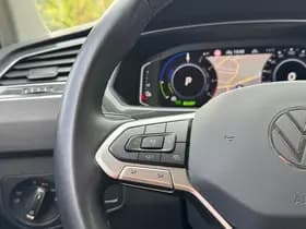 Volkswagen Tiguan thumbnail 25