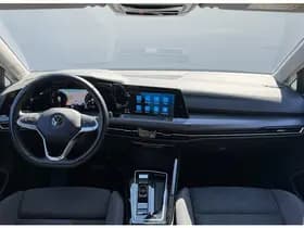 Volkswagen Golf thumbnail 2