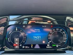 Volkswagen Golf thumbnail 23