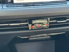 Volkswagen Golf thumbnail 28