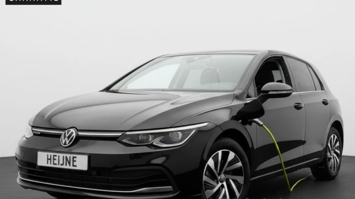 Volkswagen Golf — foto 1