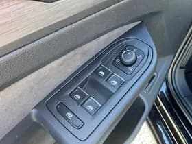 Volkswagen Golf thumbnail 12