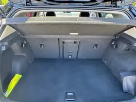 Volkswagen Golf thumbnail 17