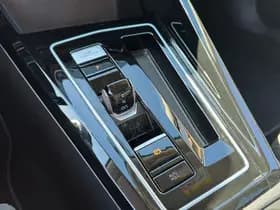 Volkswagen Golf thumbnail 24