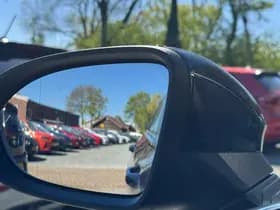 Volkswagen Golf thumbnail 10