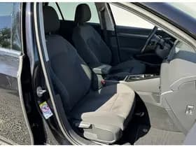 Volkswagen Golf thumbnail 12